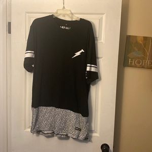 LRG shirt gently used great condition